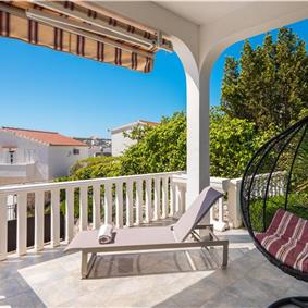 4 Bedroom Villa with Pool near Milna, Brac Island Sleeps 8 